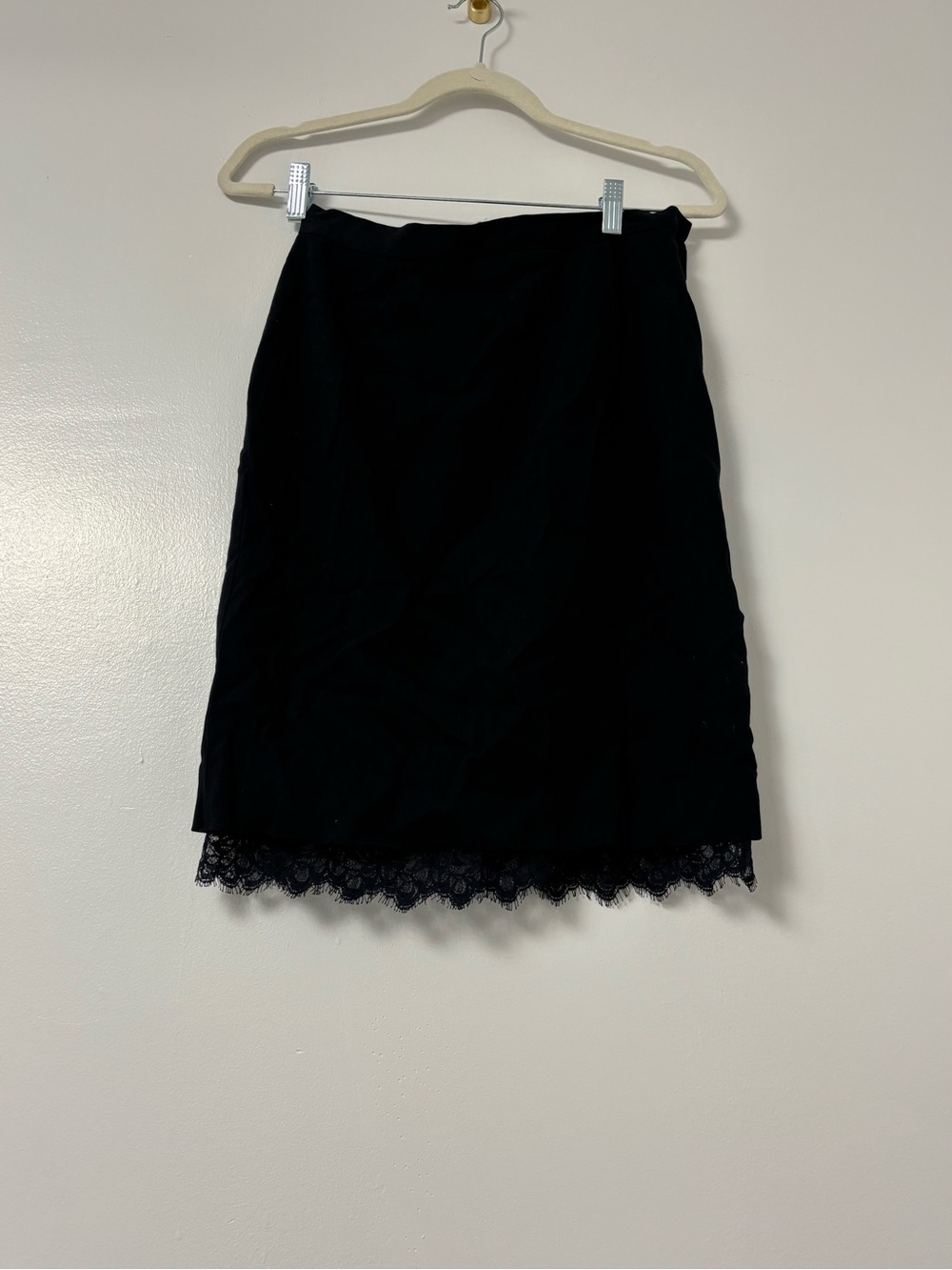 Black Lace-Hem Classic Pencil Skirt